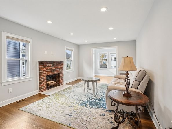 33 Slade St. 1, Belmont MA 02478