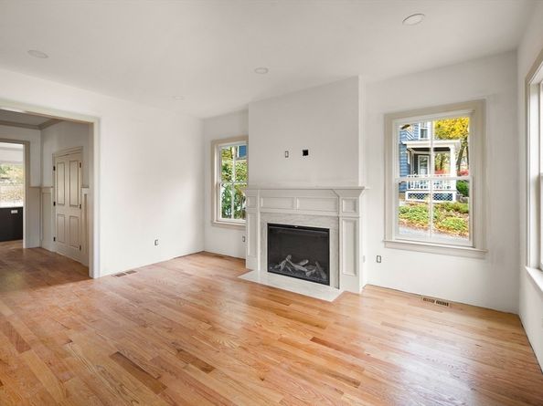 181 Lowell St, Arlington MA 02474