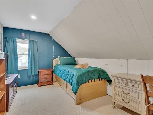 11 Violet Rd, Burlington MA 01803