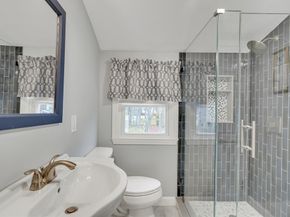 11 Violet Rd, Burlington MA 01803