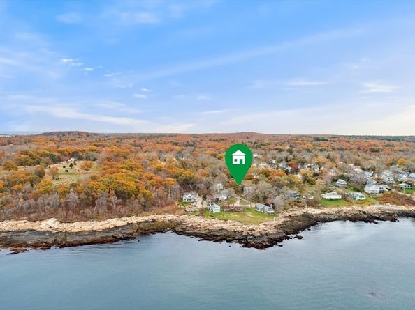 26 Coggeshall Rd, Gloucester MA 01930