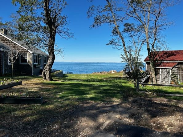 26 Coggeshall Rd, Gloucester MA 01930