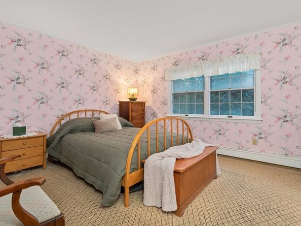 26 Coggeshall Rd, Gloucester MA 01930