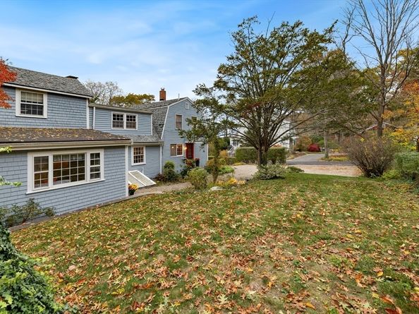 26 Coggeshall Rd, Gloucester MA 01930