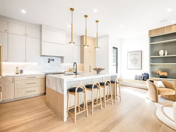 1597 Centre St. 1597, Newton MA 02461