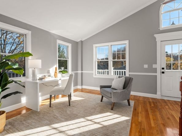 10 Washington Park 1Right, Newton MA 02460