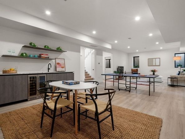56 Dearborn St, Newton MA 02465