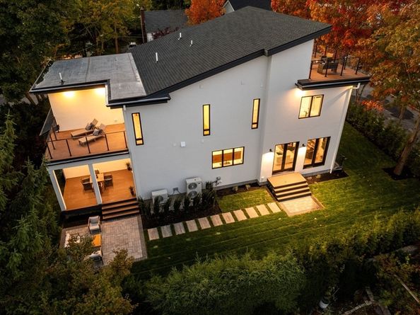 56 Dearborn St, Newton MA 02465