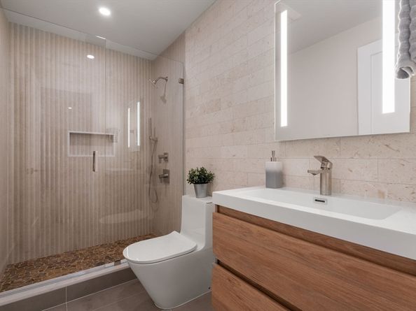 56 Dearborn St, Newton MA 02465