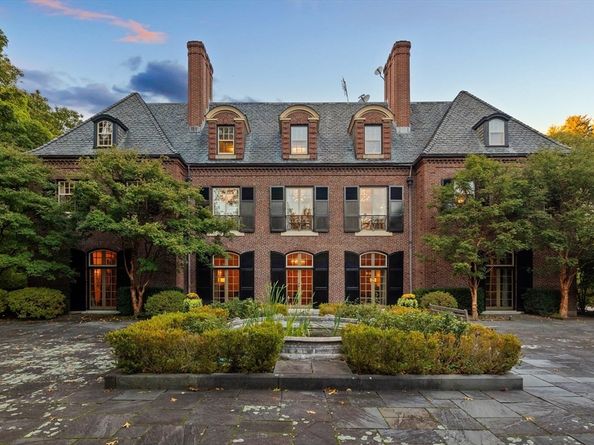 333 Lee St, Brookline MA 02445