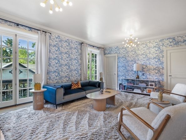 333 Lee St, Brookline MA 02445