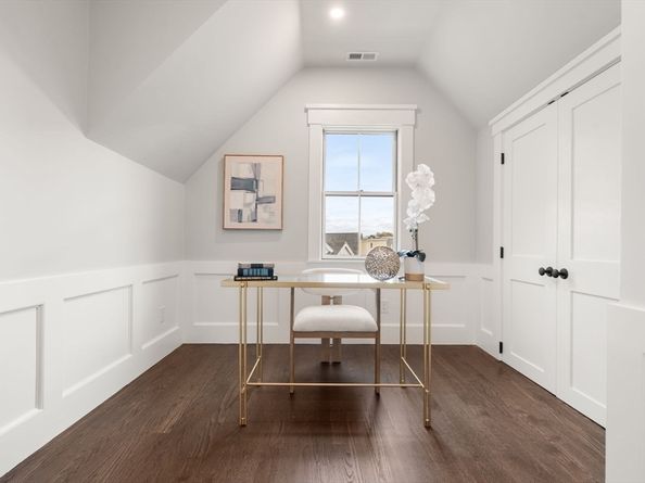 11 Macarthur Street B, Somerville MA 02145