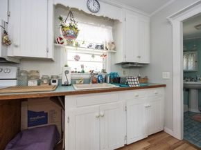 150 Harvard St, Whitman MA 02382