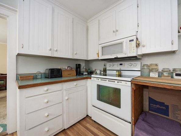 150 Harvard St, Whitman MA 02382