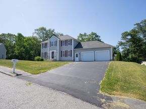 30 Briarcliff Dr, Auburn MA 01501