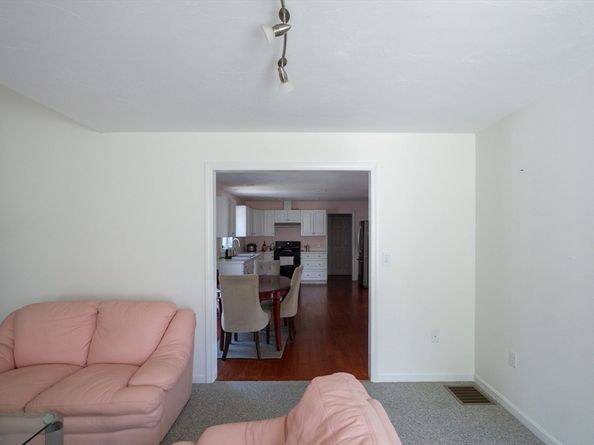 30 Briarcliff Dr, Auburn MA 01501