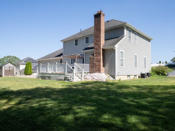 30 Briarcliff Dr, Auburn MA 01501