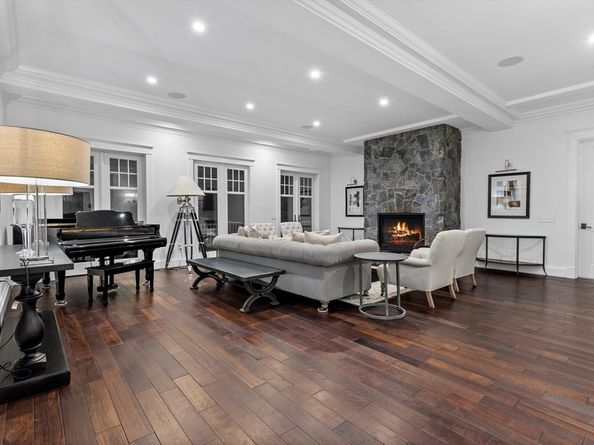 75 Goddard Avenue, Brookline MA 02445