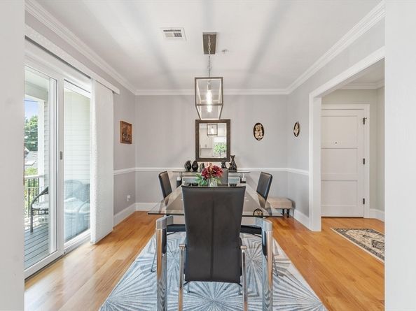 76 South Ave 201, Natick MA 01760