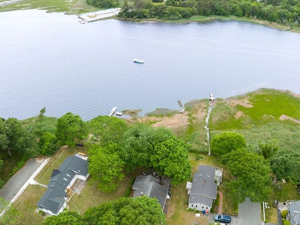 86 Highland Shores Dr, Wareham MA 02571