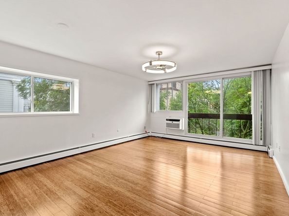 12 Inman St 25, Cambridge MA 02139