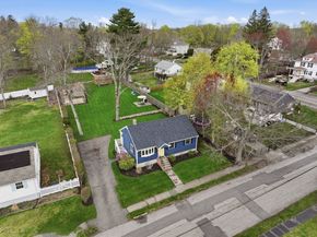 11 Roseen Ave, Weymouth MA 02188