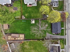 11 Roseen Ave, Weymouth MA 02188