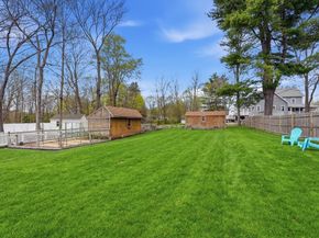 11 Roseen Ave, Weymouth MA 02188