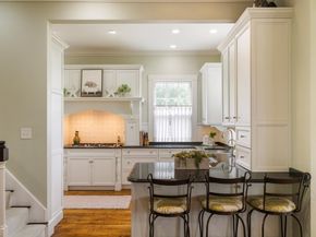 53 Tupelo Rd, Swampscott MA 01907