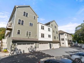 22 Hawthorne Street 2, Boston MA 02119
