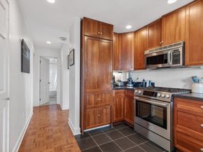 48 Beacon St 9F, Boston MA 02108
