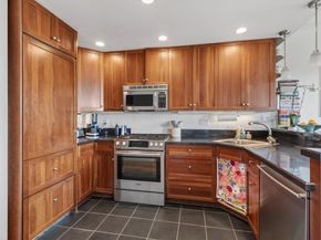 48 Beacon St 9F, Boston MA 02108