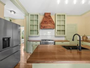 48 Union St, Rockland MA 02370