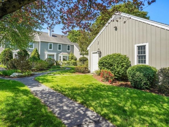 22 Floret Circle 22, Hingham MA 02043