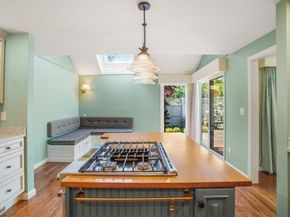 22 Floret Circle 22, Hingham MA 02043