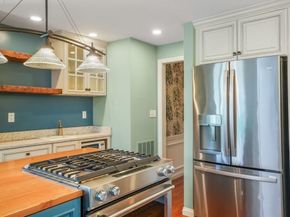 22 Floret Circle 22, Hingham MA 02043