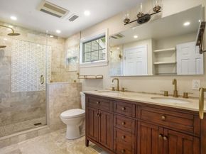 22 Floret Circle 22, Hingham MA 02043