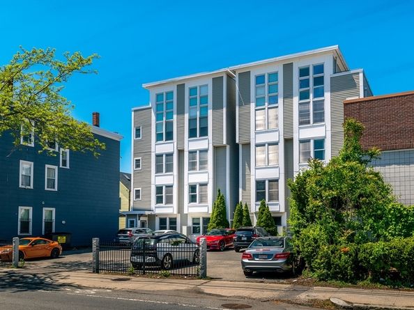 21 Park St 2, Somerville MA 02143