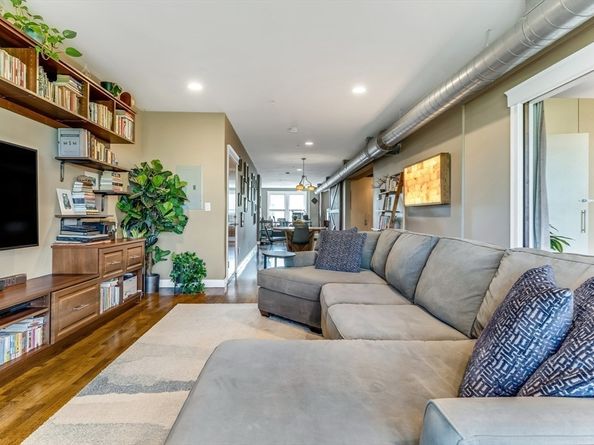 21 Park St 2, Somerville MA 02143