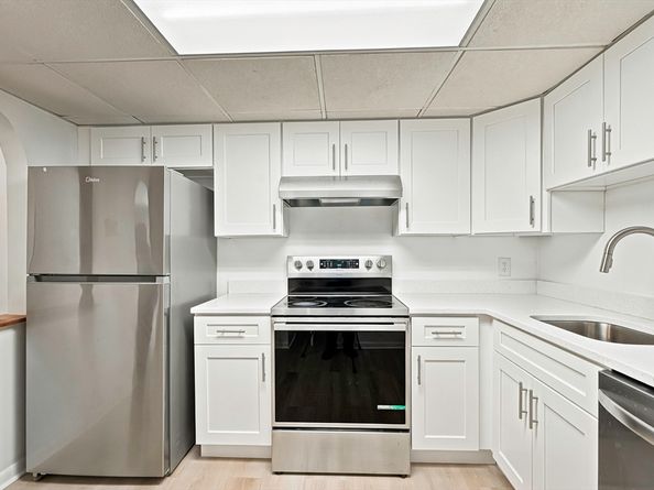 59 School St B18, Northborough MA 01532