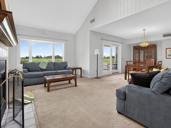 19 Schooner Ln 19, Quincy MA 02171