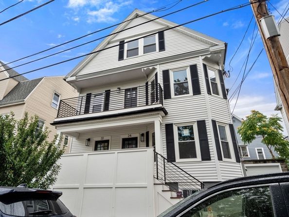 22 Charnwood Rd 1, Somerville MA 02144