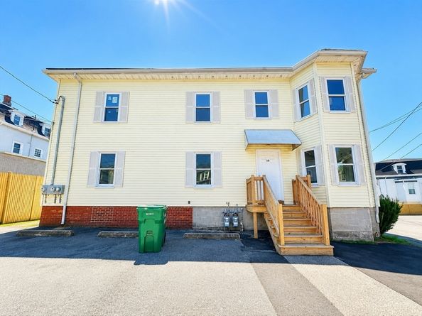 10 Valley Ave, Lynn MA 01902