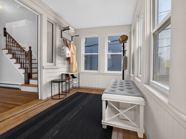 51 Metropolitan Ave, Boston MA 02131