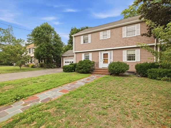106 Edge Hill Rd, Milton MA 02186