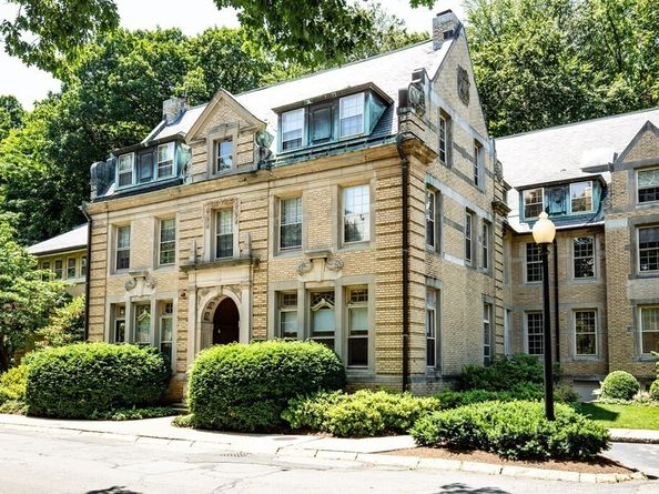 65 Glen Rd H4, Brookline MA 02445