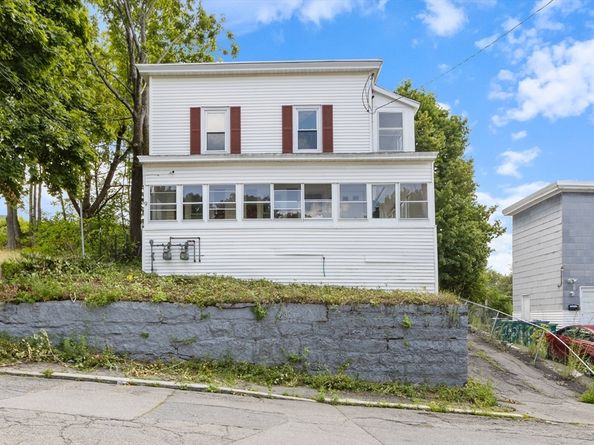 9 Martel St, Fitchburg MA 01420