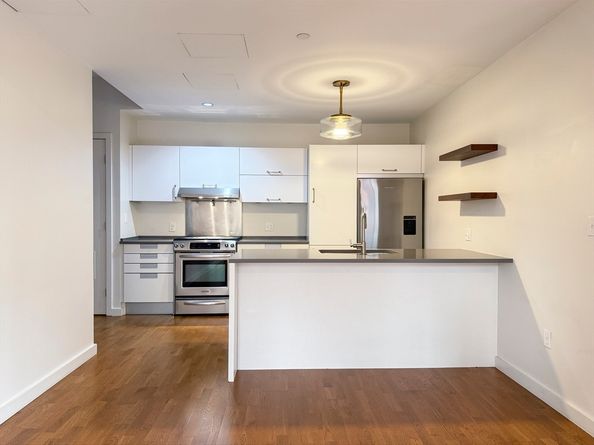346 Congress St 518, Boston MA 02210
