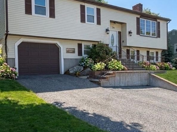 39 Westport Rd, Worcester MA 01605