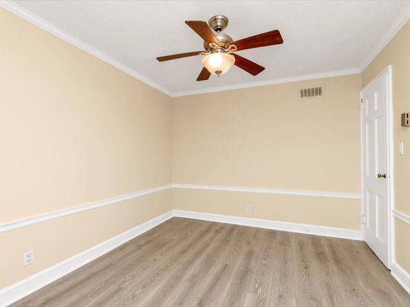 21 S Village Avenue 3, Rockville Centre NY 11570
